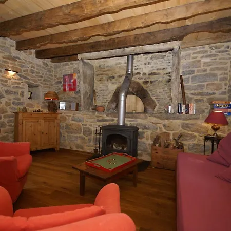 Feriehus Cozy Holiday Home In Alvignac With A Private Pool
