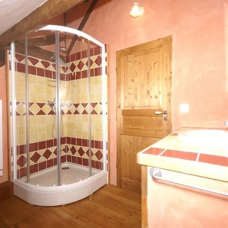 Cozy Holiday Home In Alvignac With A Private Pool *