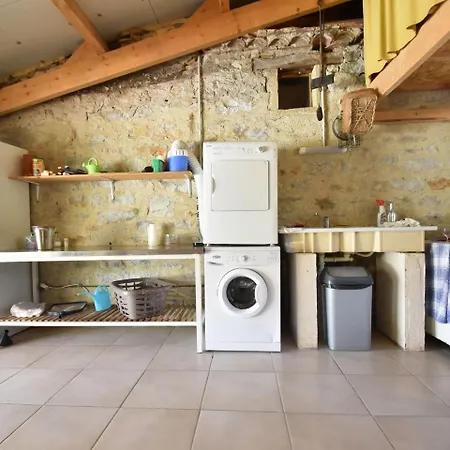 Feriehus Cozy Holiday Home In Alvignac With A Private Pool *