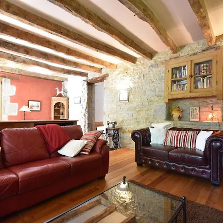 Feriehus Cozy Holiday Home In Alvignac With A Private Pool Alvignac