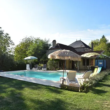 Cozy Holiday Home In Alvignac With A Private Pool Feriehus *